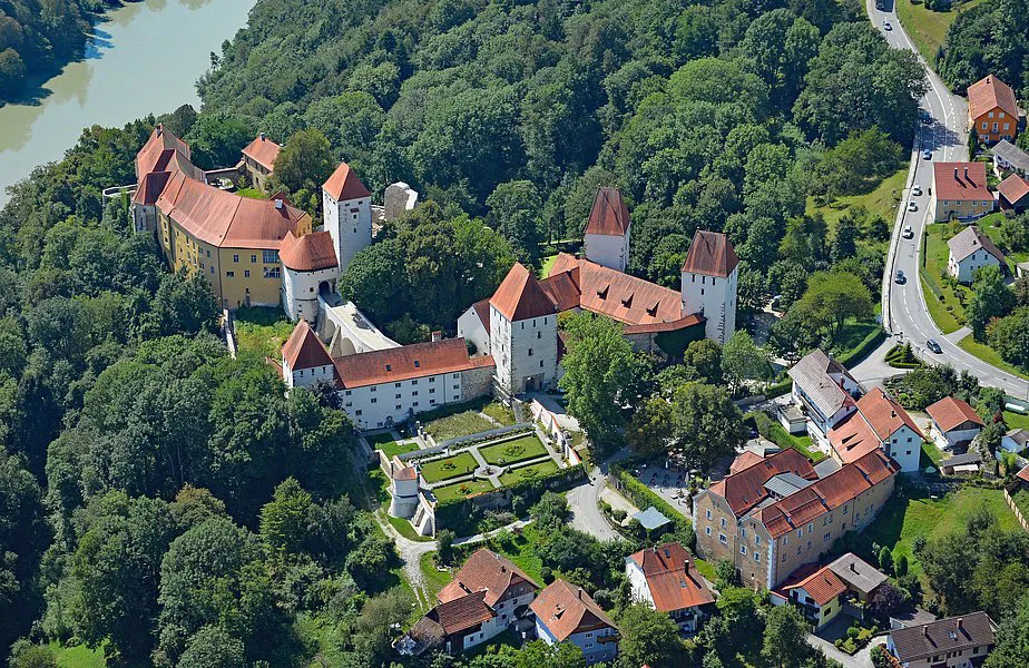 neuburg_am_Inn__Schloss
